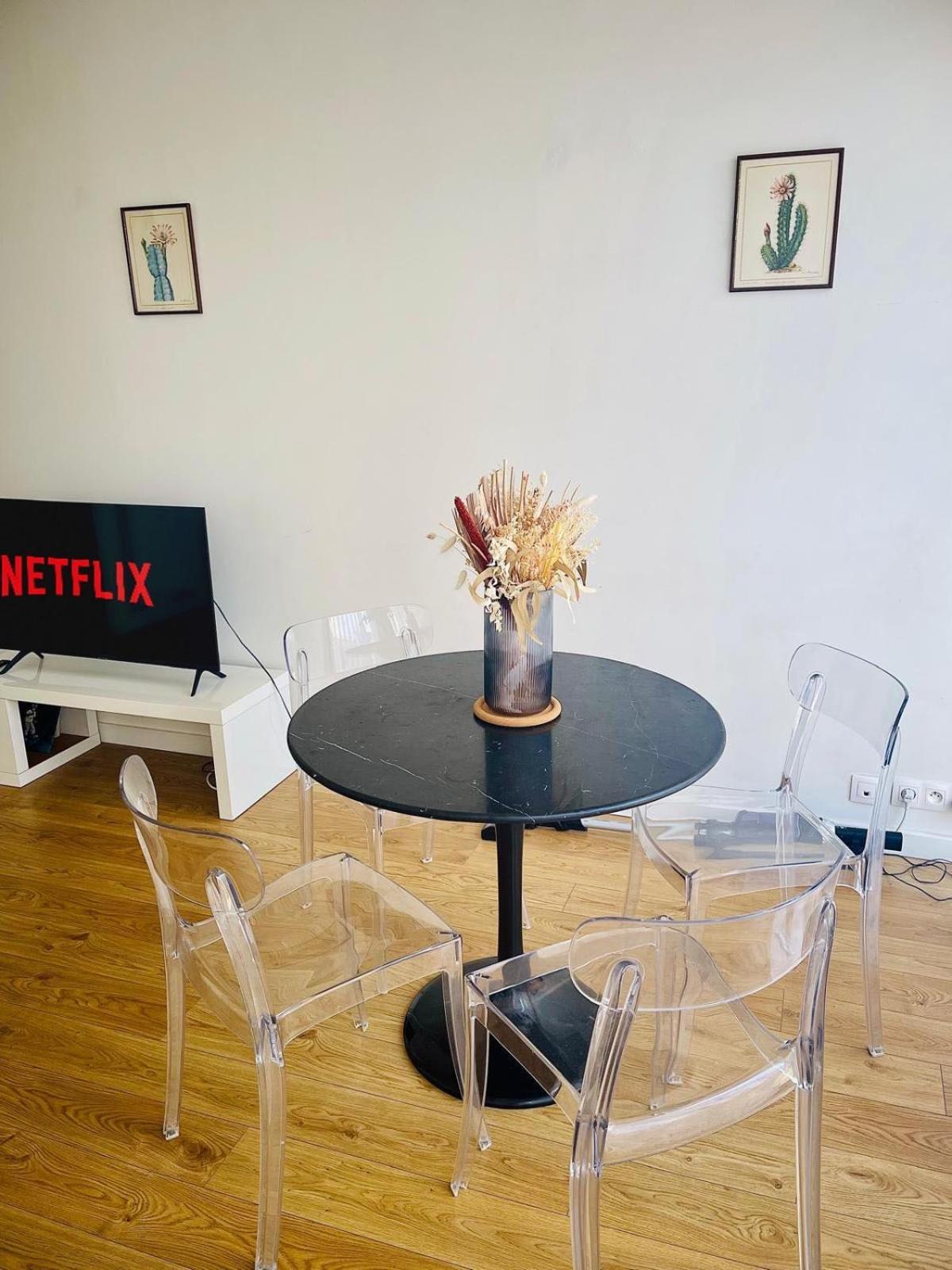 Maison 50 M2, A 5 Minutes De Paris Et Ideal Pour Disney Montreuil  Buitenkant foto